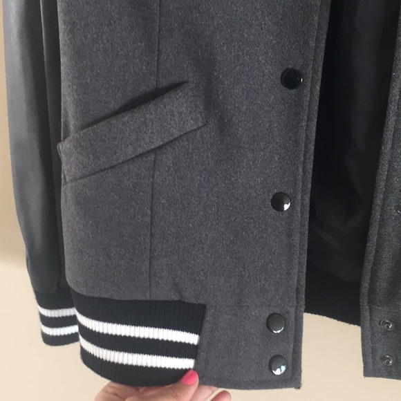 Women’s bomber jacket! - Picture 2 of 3